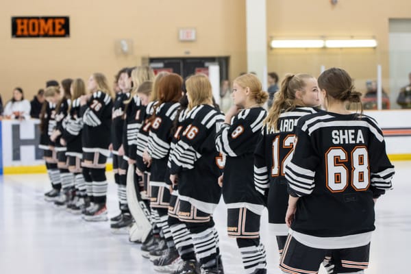 OWHL Playoffs: Goodbye to Seniors